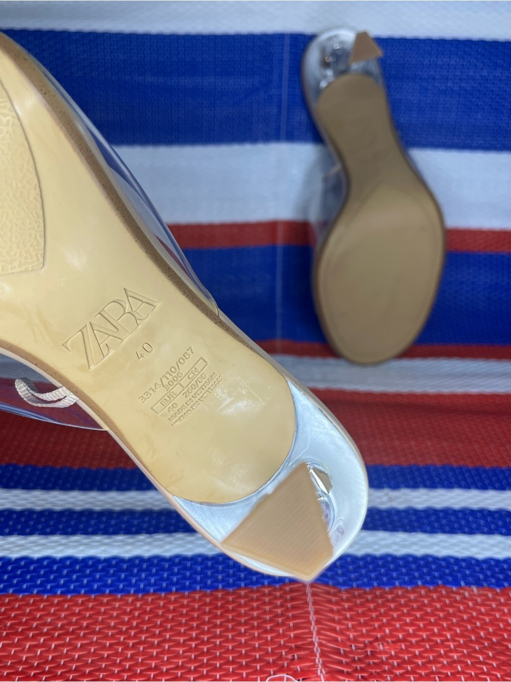 Women’s ZARA Laminated High Heeled Transparent Vinyl Front Strap Mule Sandals 9 - Picture 4 of 11